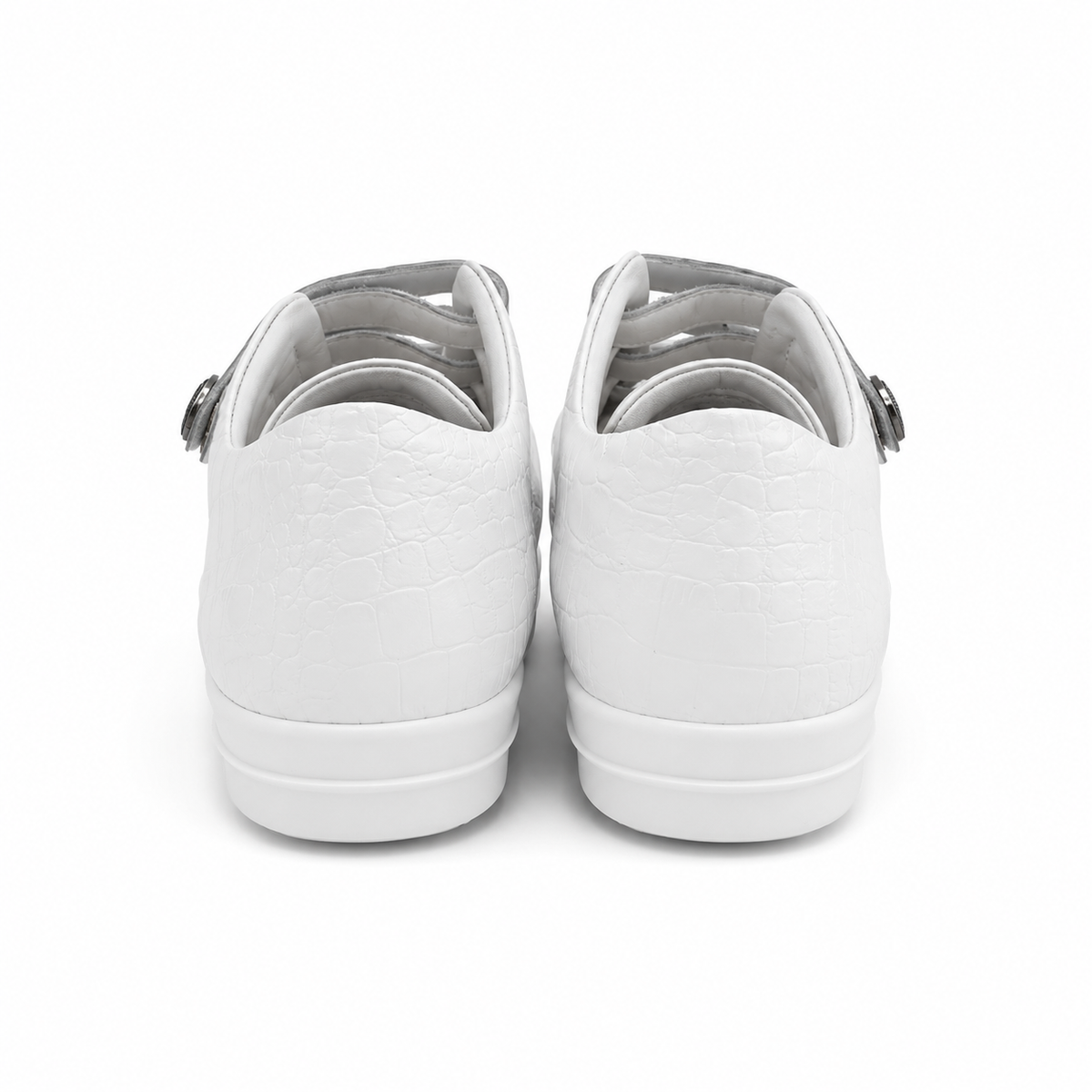 KARMANISTIC Script Logo Low-Top Sneakers