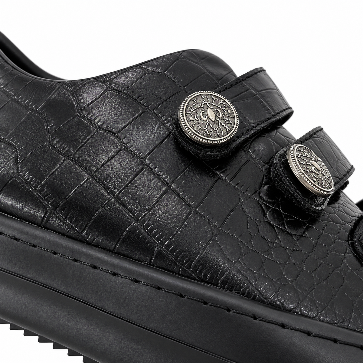 KARMANISTIC Script Logo Low-Top Sneakers