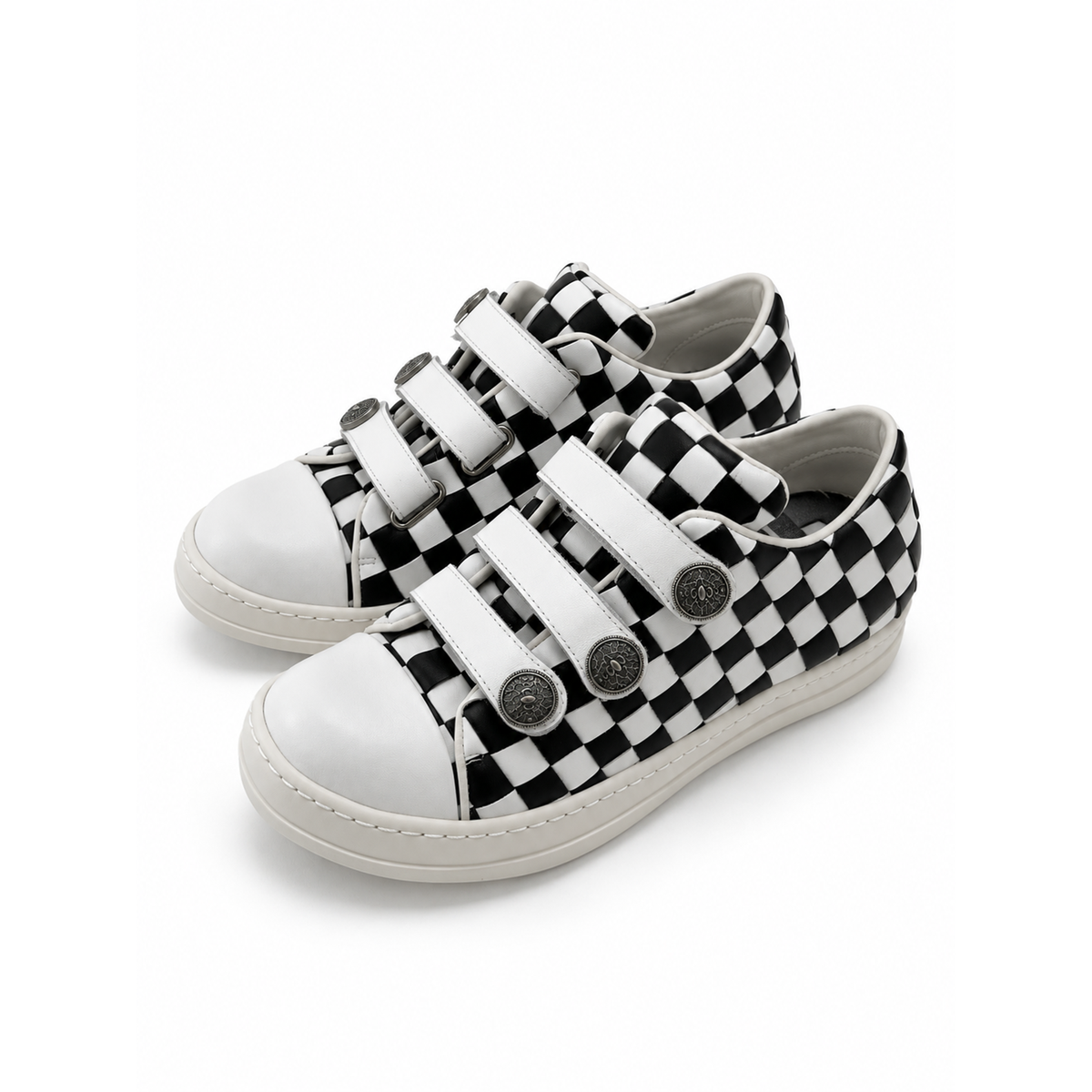 KARMANISTIC Script Logo Low-Top Sneakers